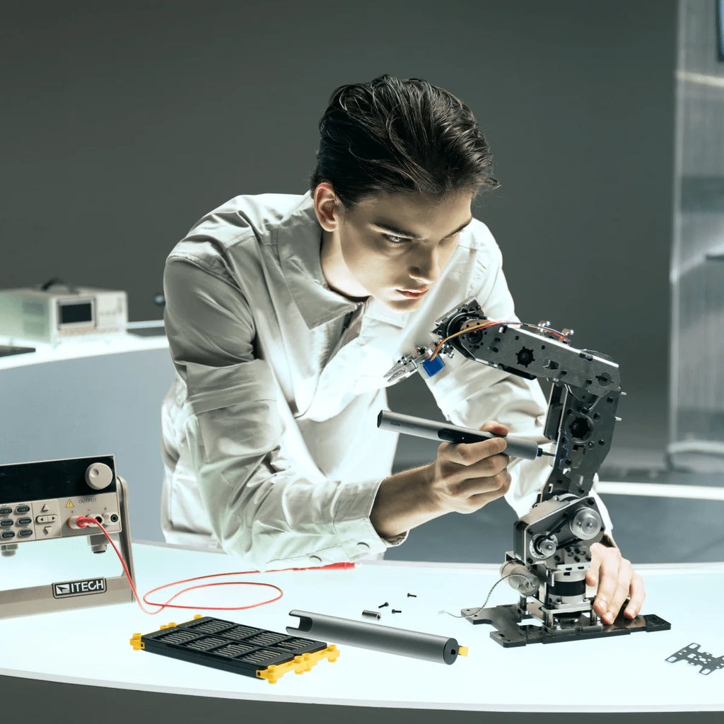 SNAPBLOQ™ S-A01 Electric Precision Screwdriver Master Set